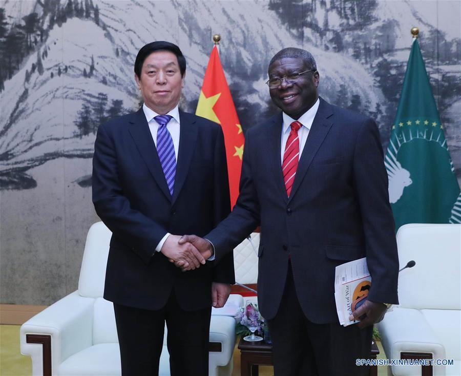 Máximo legislador de China se reúne con vicepresidente de Comisión de UA, busca estrechar cooperación China-Africa