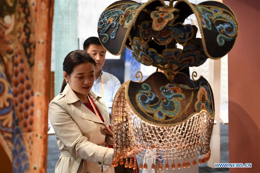 Dunhuang inaugura la III Exposición Internacional de la Cultura de la Ruta de la Seda