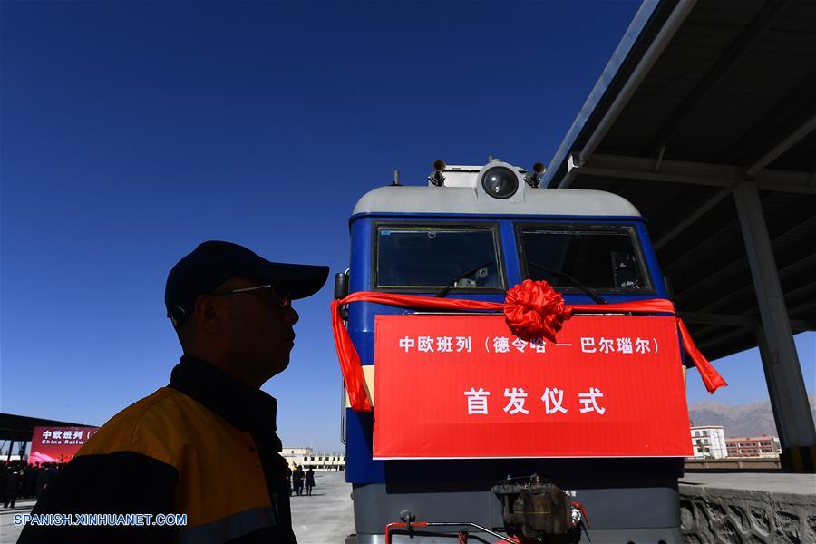 Primer tren de una nueva línea de ferrocarril para transporte de carga China-Europa sale para Barnaul