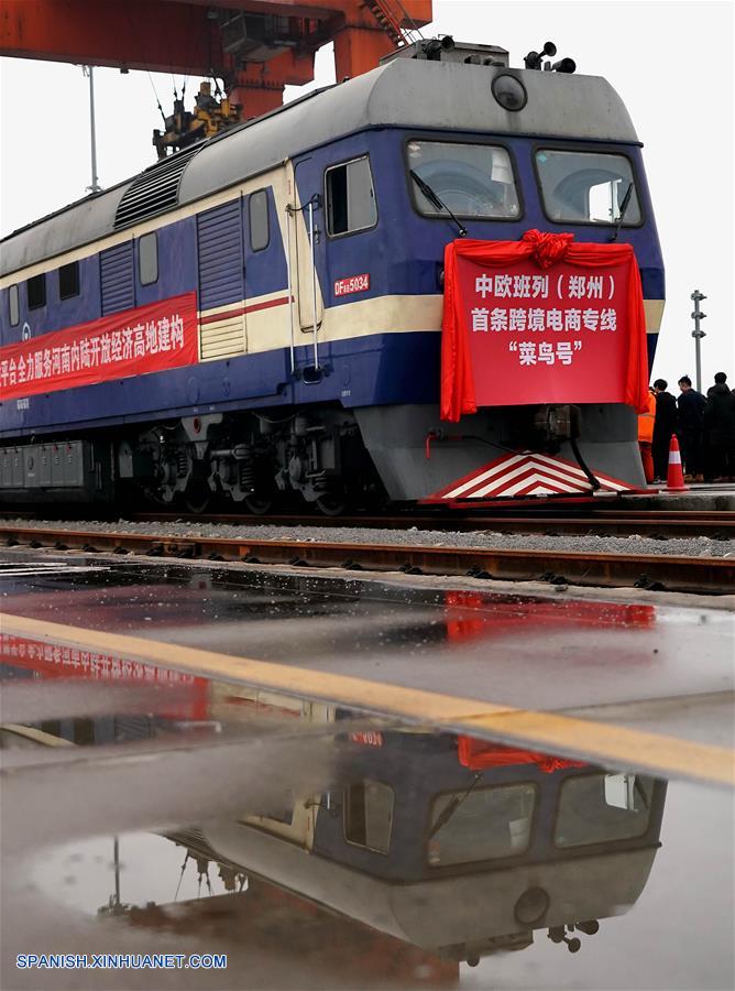 Lanzan tren de carga en centro de China para impulsar comercio electrónico transfronterizo