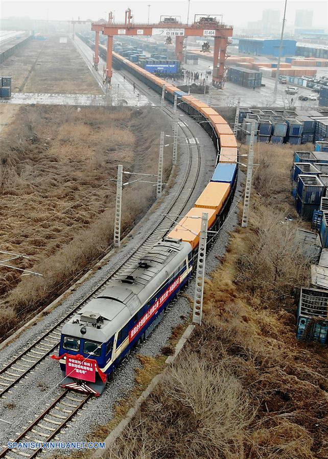 Lanzan tren de carga en centro de China para impulsar comercio electrónico transfronterizo