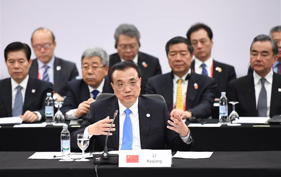 RESUMEN: Li Keqiang propone múltiples medidas para cooperación futura entre China y países de Europa Central y Oriental