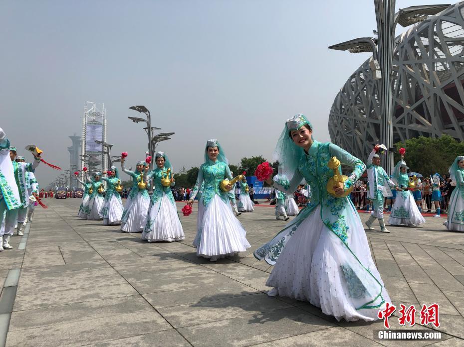 Desfile de Civilización Asiática se inaugura en Beijing