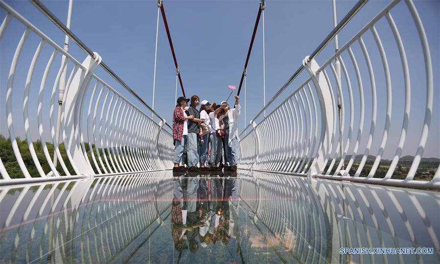 Celebran Día del Turismo de China