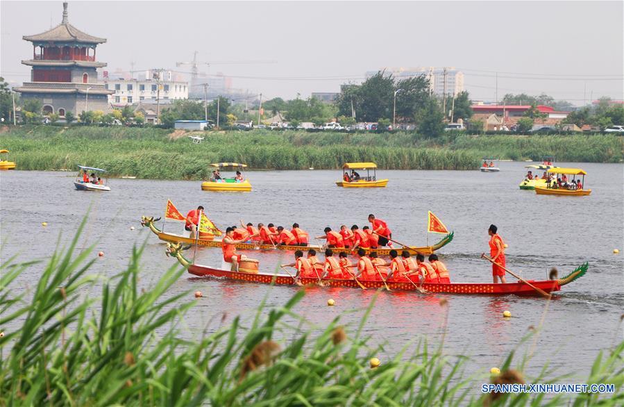 Celebran del Festival del Bote de Dragón en China