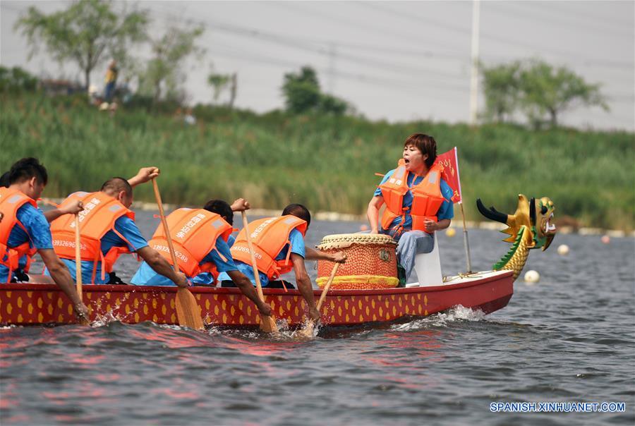 Celebran del Festival del Bote de Dragón en China