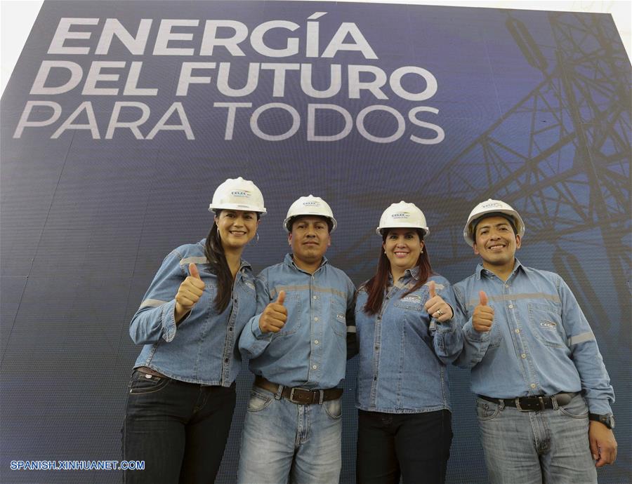 Hidroeléctrica construida por China aporta energía a provincias costeras de Ecuador