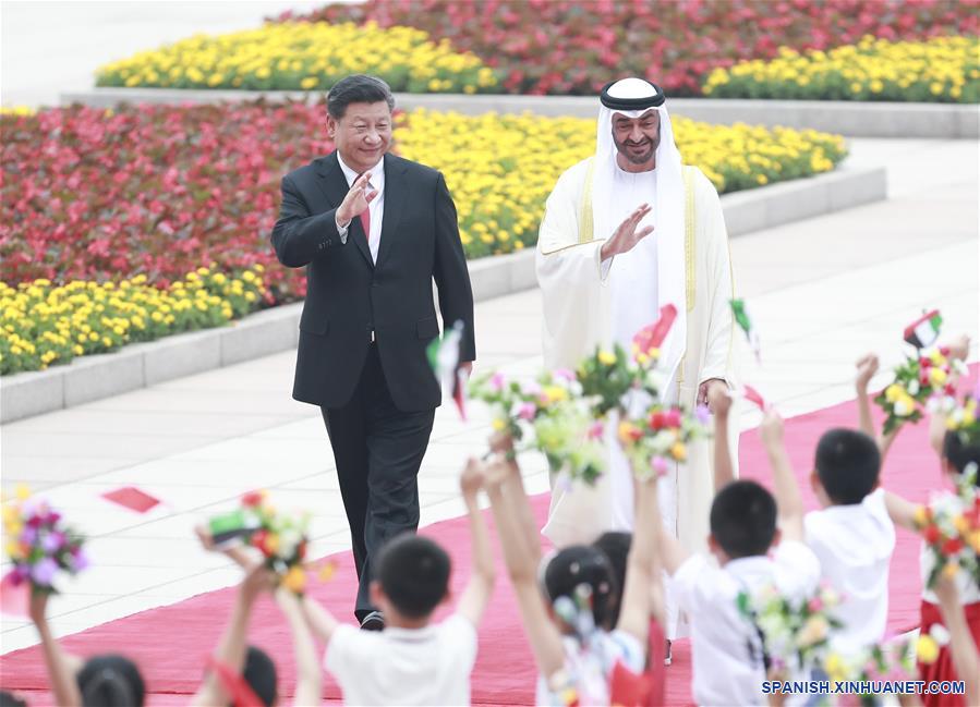 China y EAU prometen impulsar asociación estratégica integral