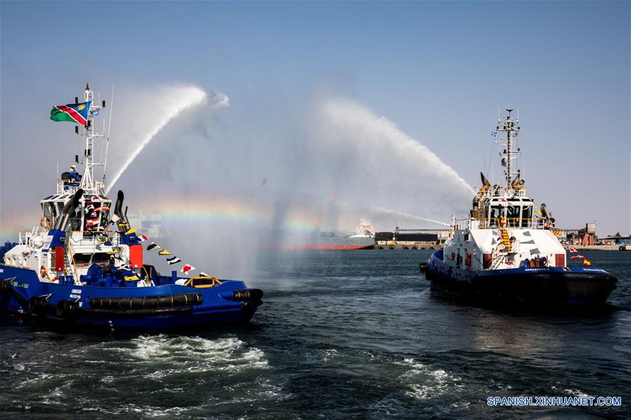 Inauguración de la nueva terminal de contenedores en el puerto de bahía de Walvis en Namibia