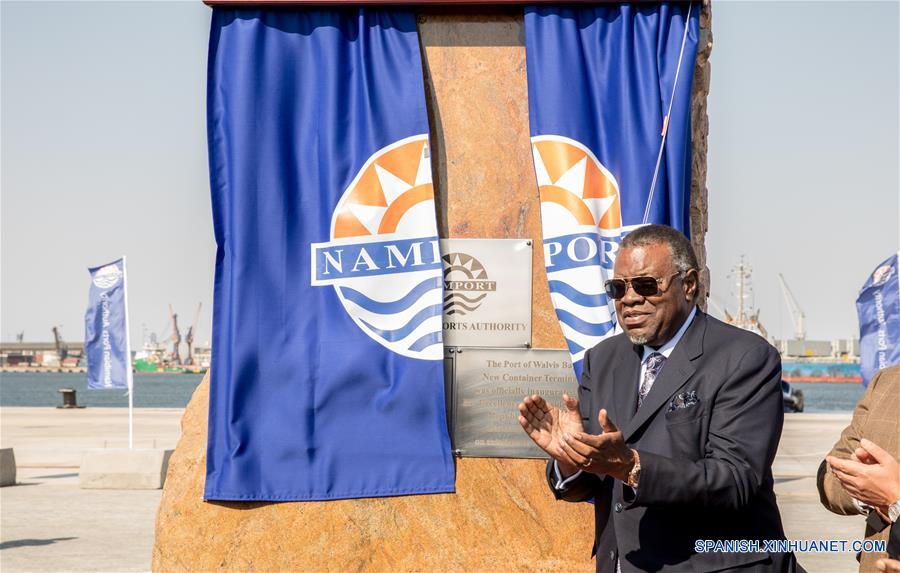 Inauguración de la nueva terminal de contenedores en el puerto de bahía de Walvis en Namibia