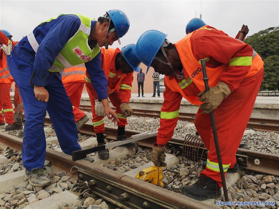 El lujoso tren Rovos Rail de regreso a Dar Es Salaam