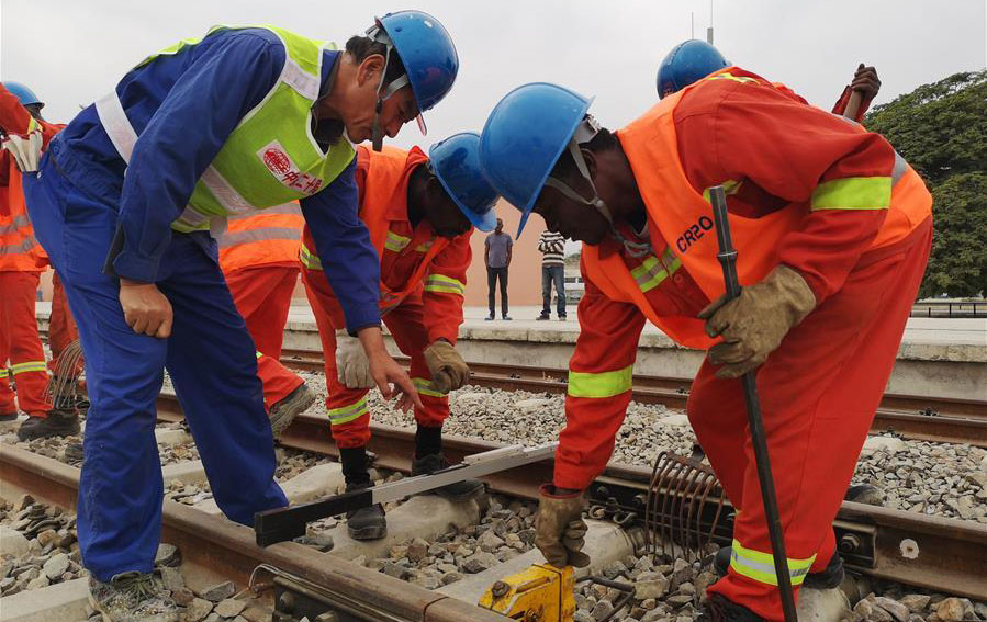 El lujoso tren Rovos Rail de regreso a Dar Es Salaam