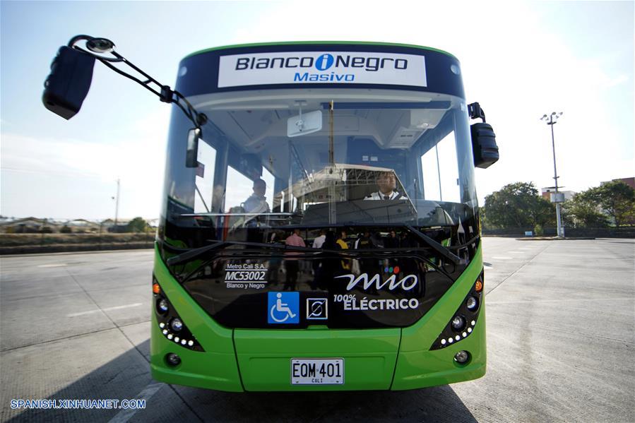 ESPECIAL: Autobuses eléctricos chinos se unen a transporte público en Cali, Colombia