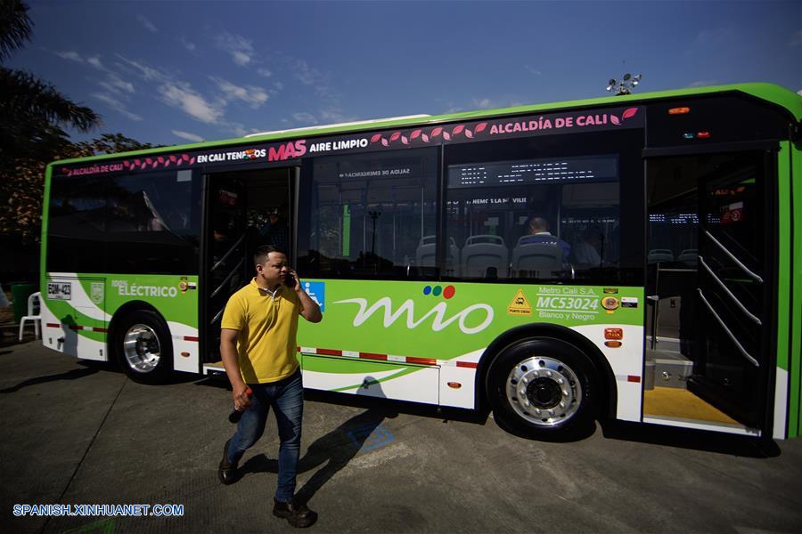 ESPECIAL: Autobuses eléctricos chinos se unen a transporte público en Cali, Colombia