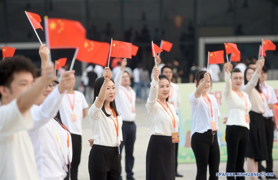 Diversos eventos se llevan a cabo en China para celebrar 70 aniversario de la fundación de la RPCh