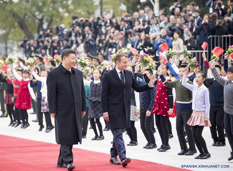 Xi sostiene conversaciones con Macron, prometiendo lazos fortalecidos China-Francia