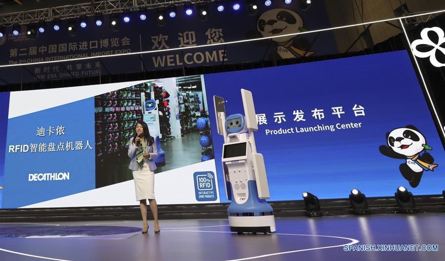 Nuevas tecnologías y productos hacen debut durante la CIIE en Shanghai