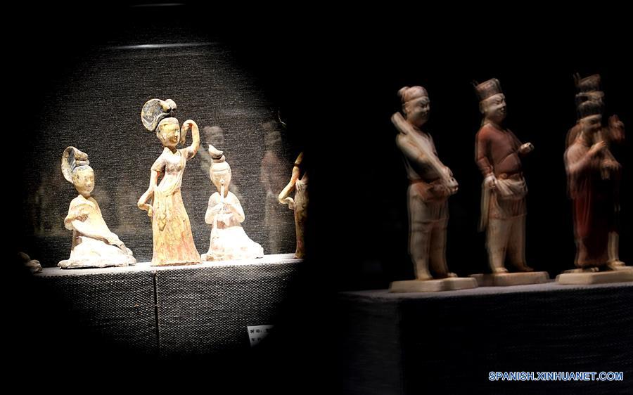 Exposición sobre música y danza a lo largo de antigua Ruta de la Seda en Zhengzhou