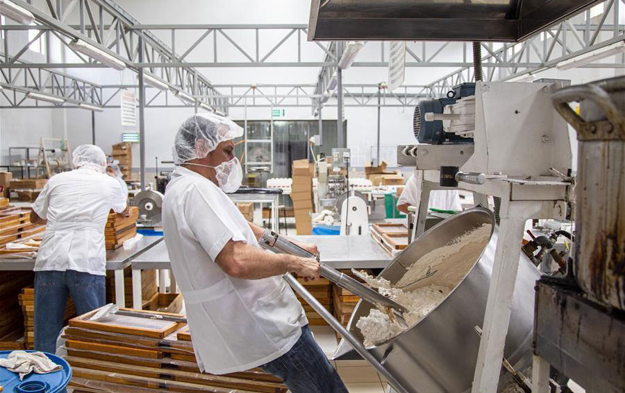 ESPECIAL: El turrón costarricense busca endulzar el mercado chino