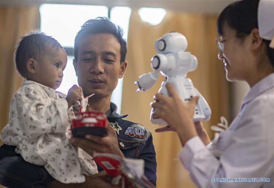 Niños de Myanmar con cardiopatía congénita reciben tratamiento gratuito en China