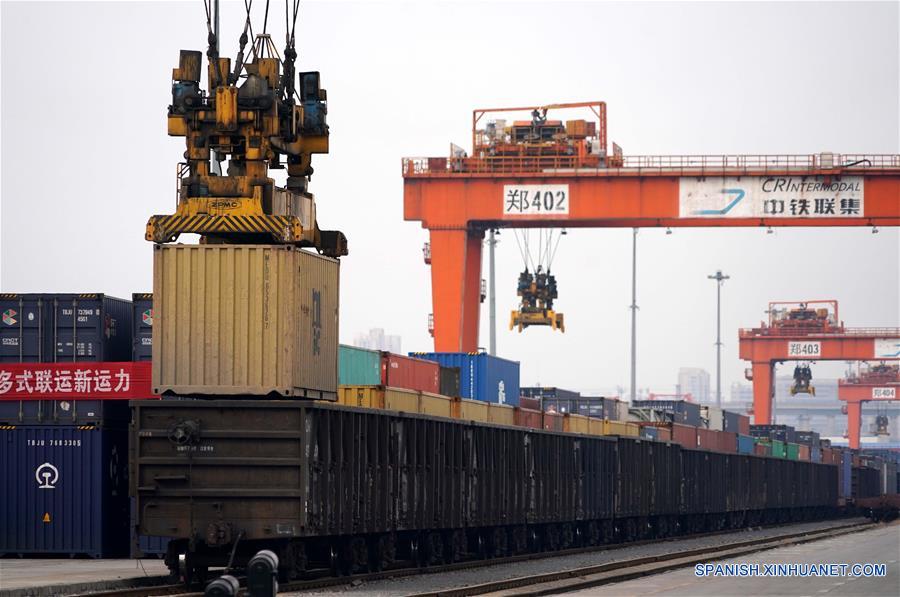 Tren de carga marino intermodal restaura operación regular después del Festival de Primavera chino