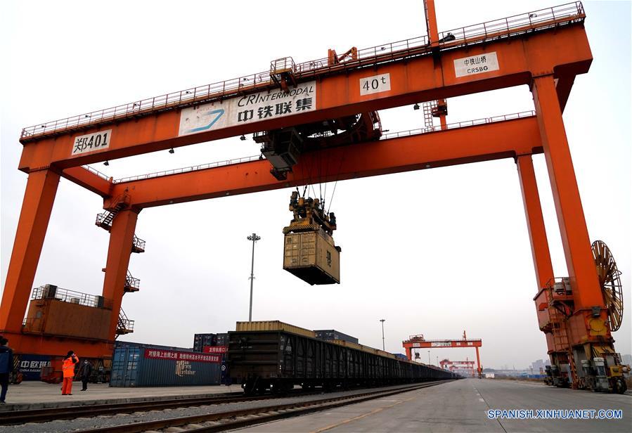 Tren de carga marino intermodal restaura operación regular después del Festival de Primavera chino