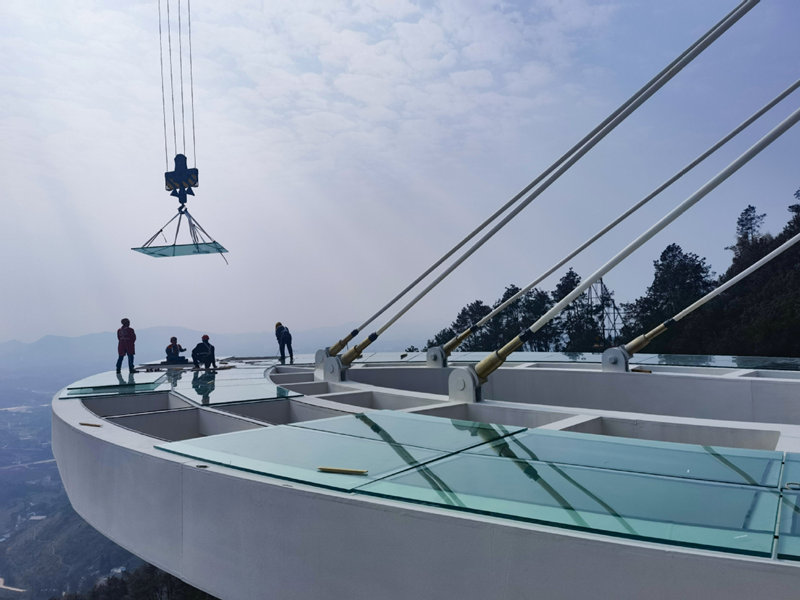 Chongqing inaugurará espectacular plataforma de cristal para turistas osados