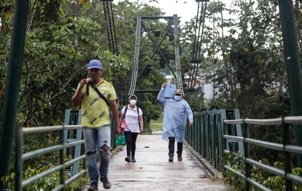 ESPECIAL: Uso de vacuna Sinovac fortalece reactivación del turismo en temporada de fin de año en sur de Colombia