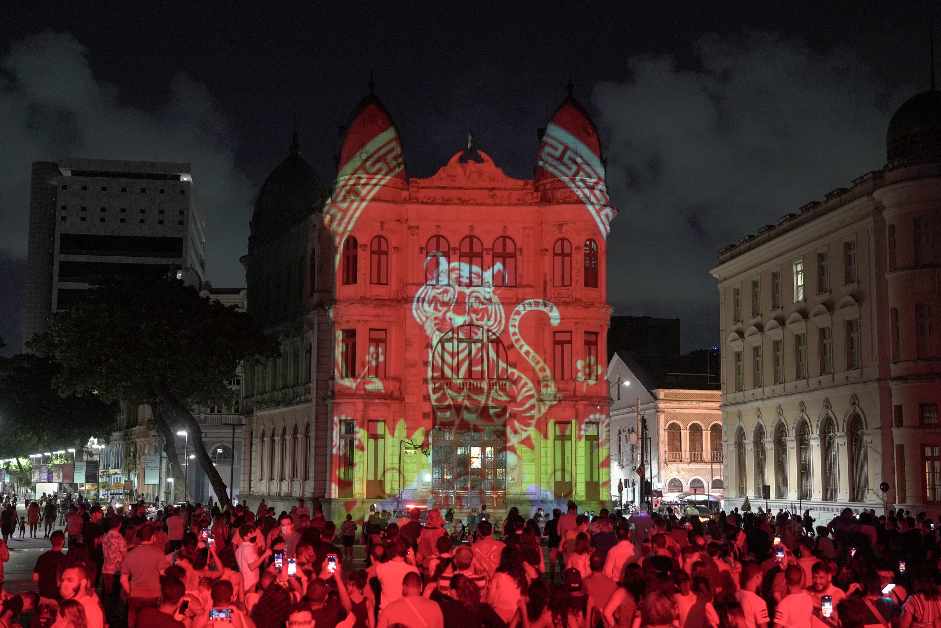 Brasil: Espectáculo de luces para celebrar el Año Nuevo Lunar chino y los Juegos Olímpicos de Invierno de Beijing 2022