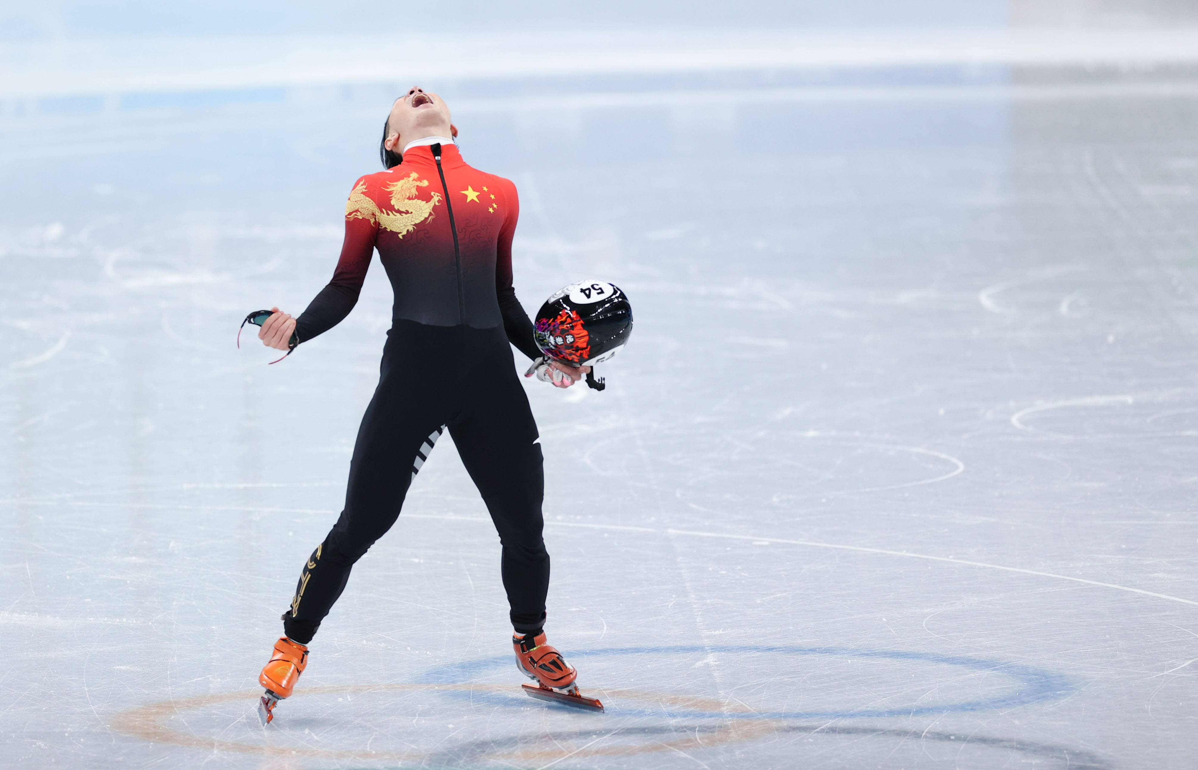 Beijing 2022: As chino Ren gana oro en 1.000 metros de patinaje de velocidad masculino en pista corta