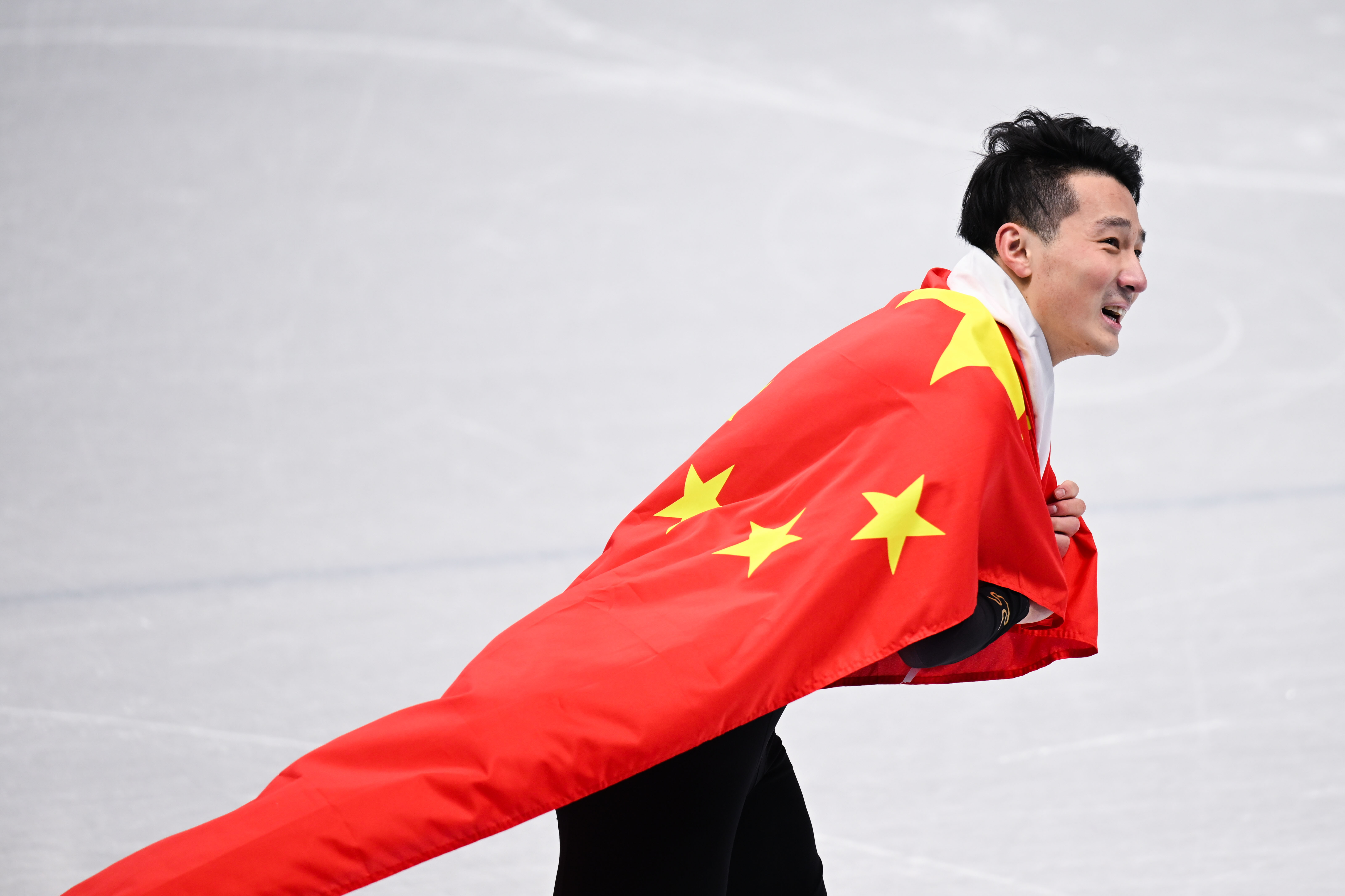 Beijing 2022: As chino Ren gana oro en 1.000 metros de patinaje de velocidad masculino en pista corta