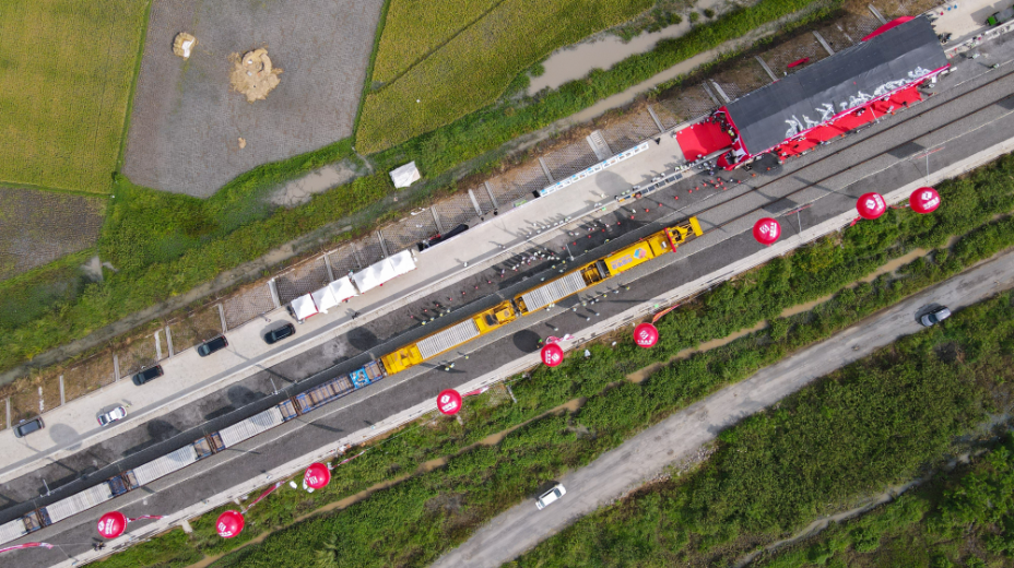 Comienza la construcción de vías del ferrocarril de alta velocidad Yakarta-Bandung