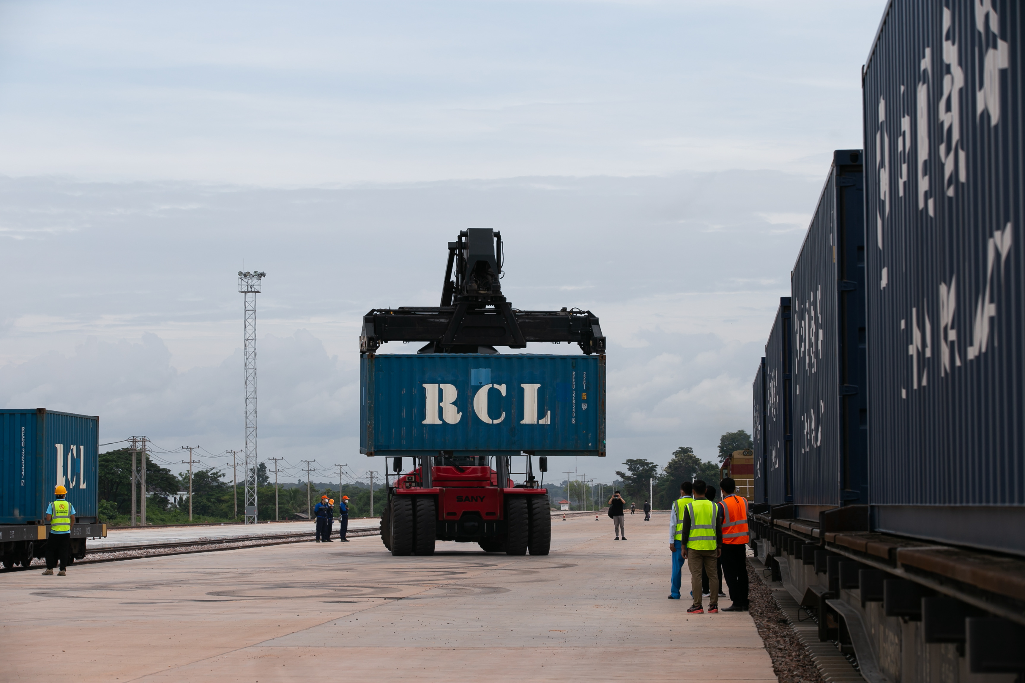 Ferrocarril China-Laos fue oficialmente puesto en operación