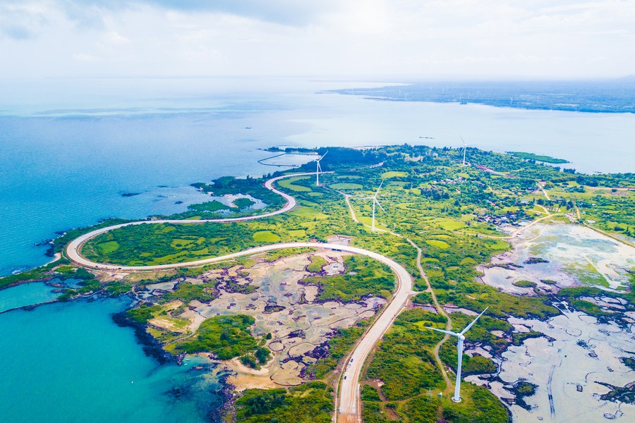 Paisaje de carretera costera de Hainan