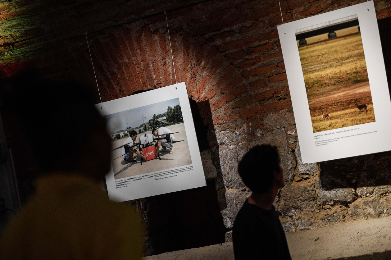 Exposición fotográfica celebra 70º aniversario del Instituto Chileno Chino de Cultura