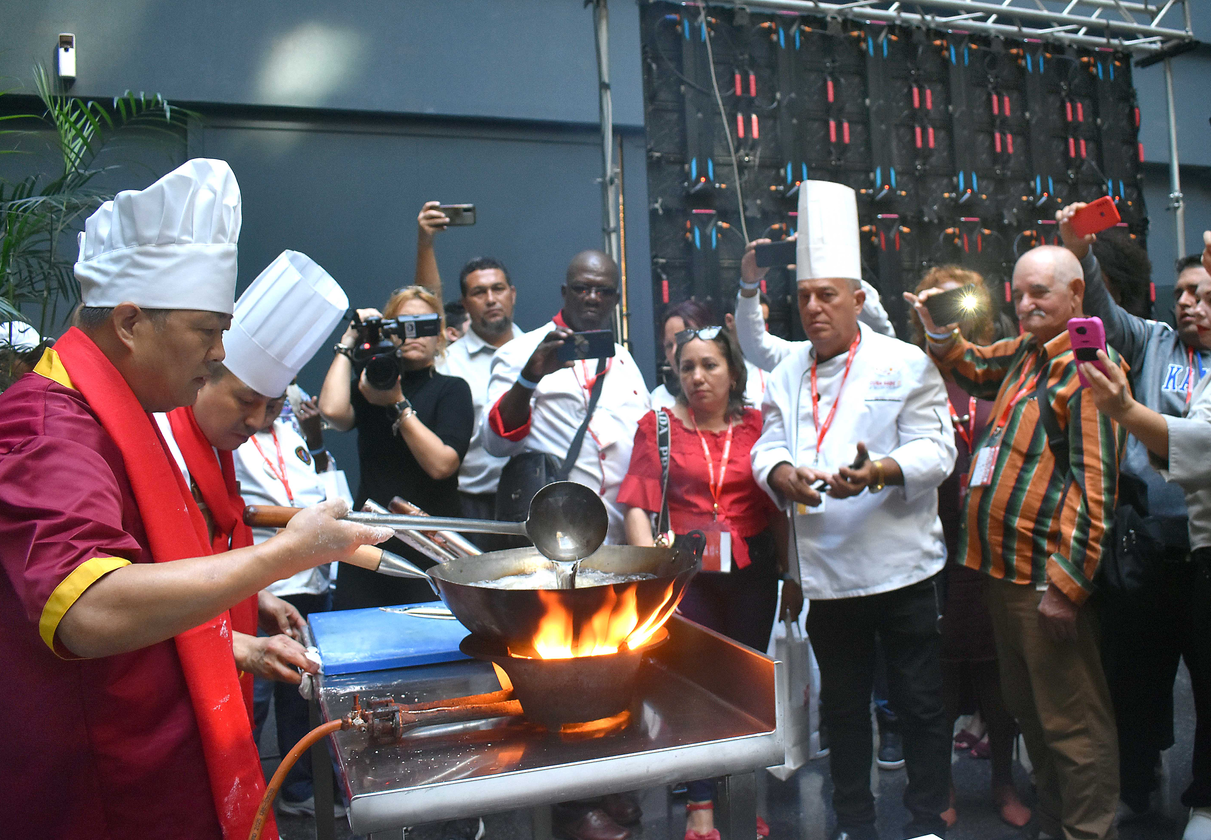 Cuba honra influencia gastronómica de China a través de talleres culinarios