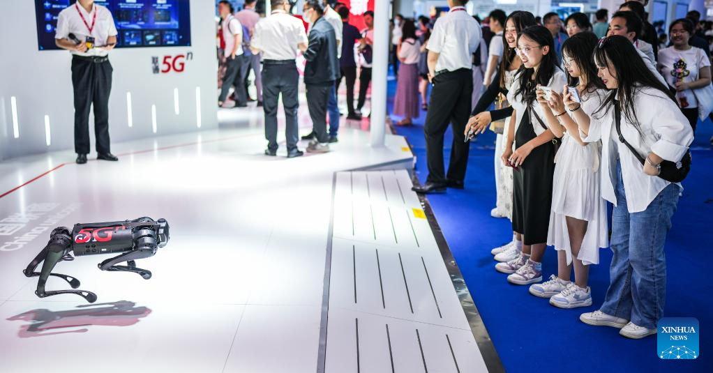 Guizhou: Exposición Internacional de la Industria de Macrodatos de China 2023 en Guiyang