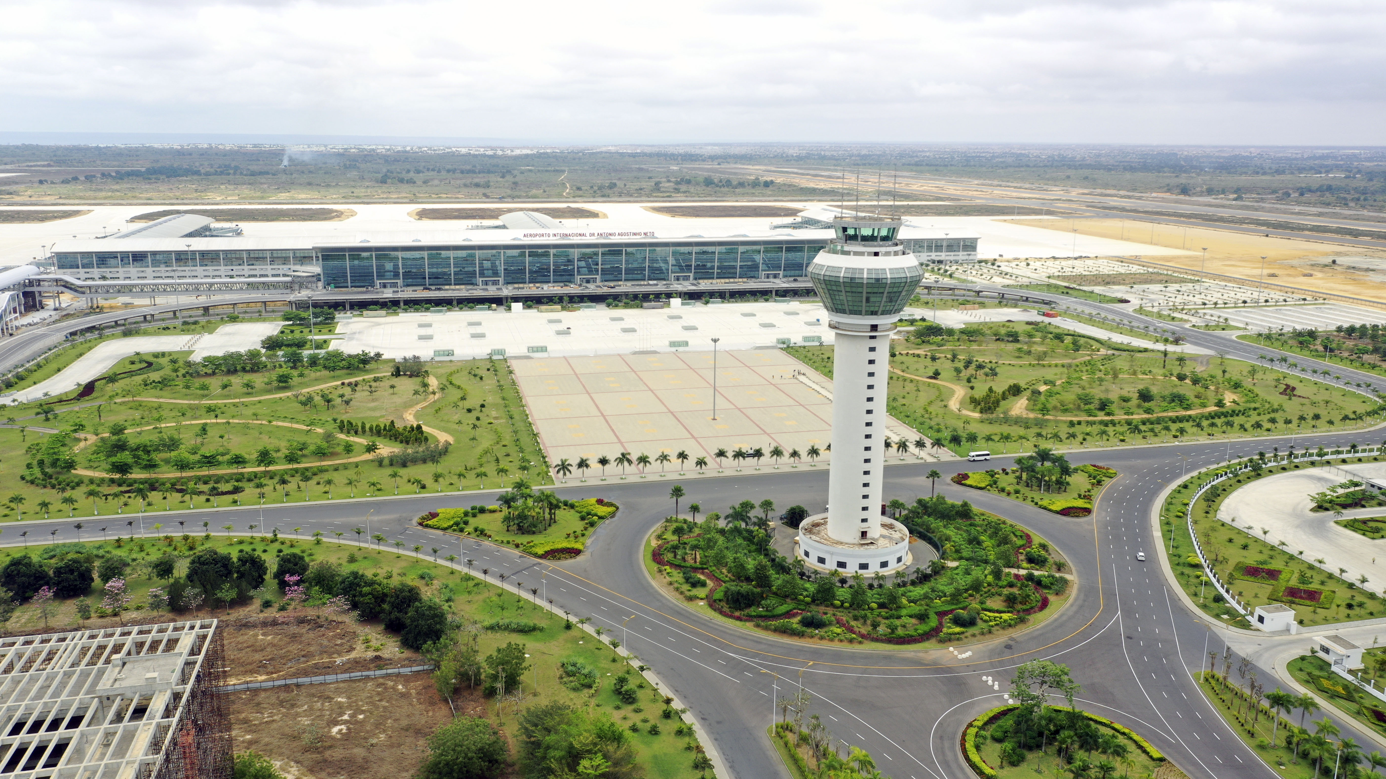 Se inaugura nuevo aeropuerto internacional en Luanda, Angola